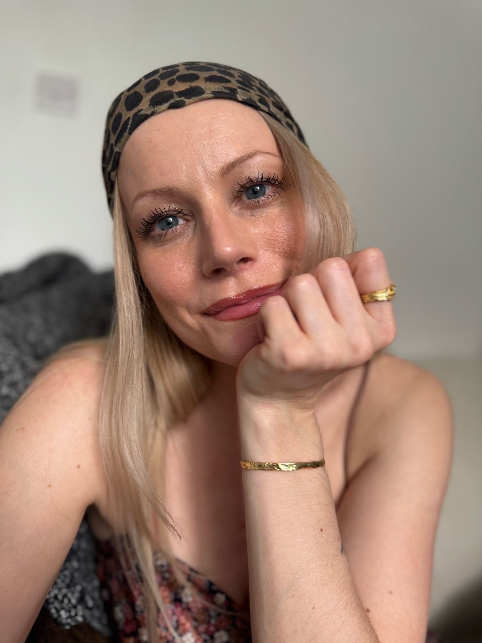 Customer photo of Karis wearing the So Hum Cuff Bracelet in sterling silver with 18K gold plating by Frequency Paris-Ibiza