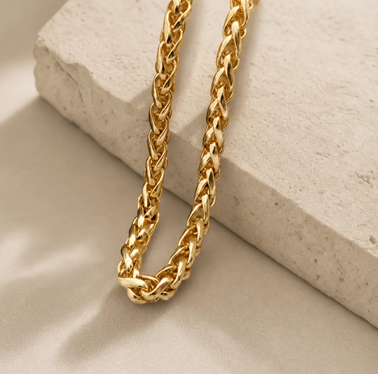  Frequency Paris-Ibiza Destiny Gold Chain Bracelet close up showing interlocking spiga chain design and fine craftsmanship