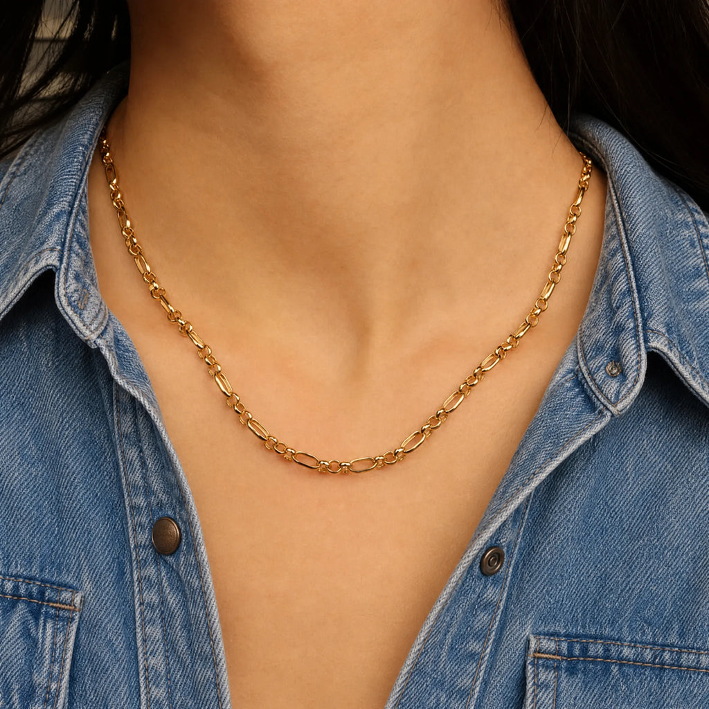 Majestic Gold Chain Necklace styled with a cosy sweater — stylish, versatile gold chain perfect for everyday wear. Frequency Paris-biza